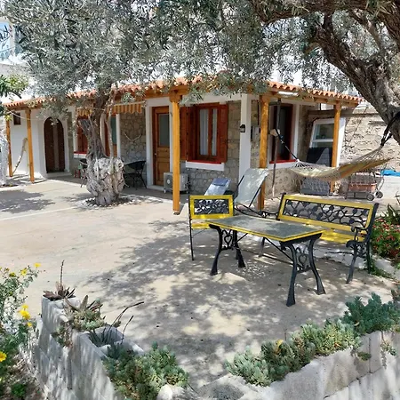 Garden Sea View Poros Town